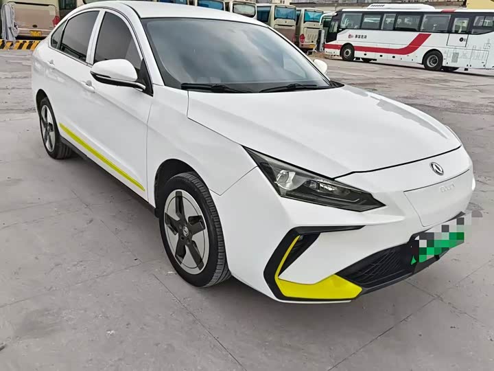 Dongfeng Fengshen E70 2023 PRO Yizhi Long Range - zdjęcie 12