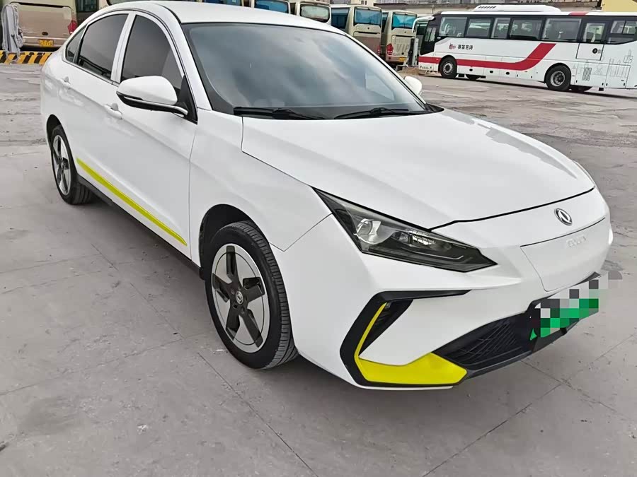 Dongfeng Fengshen E70 2023 PRO Yizhi Long Range - zdjęcie 3