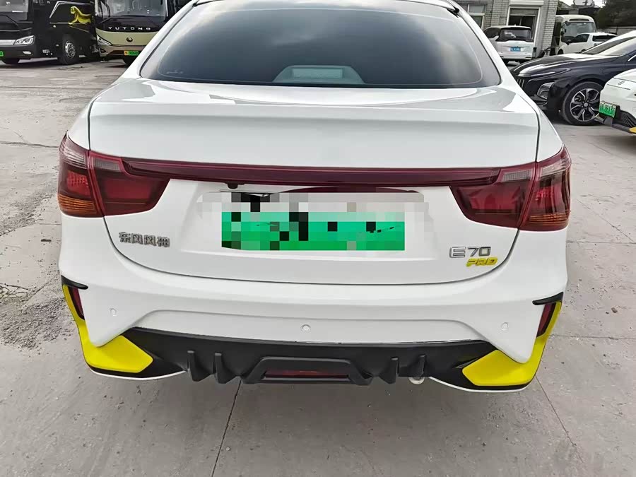 Dongfeng Fengshen E70 2023 PRO Yizhi Long Range - zdjęcie 8