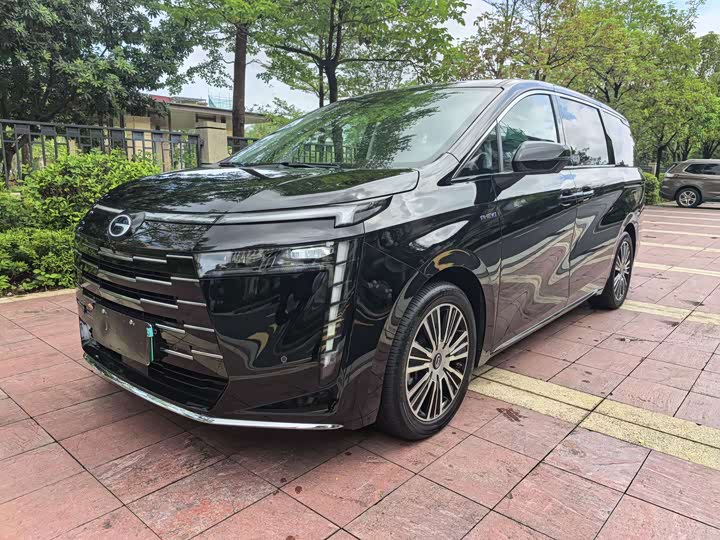 GAC E8 PHEV 2024 150km MAX+ - zdjęcie 12