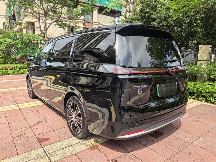 GAC E8 PHEV 2024 150km MAX+ - zdjęcie 15