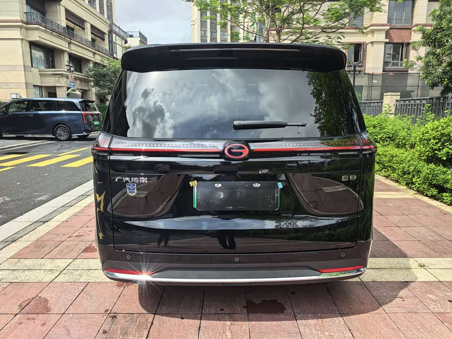 GAC E8 PHEV 2024 150km MAX+ - zdjęcie 5