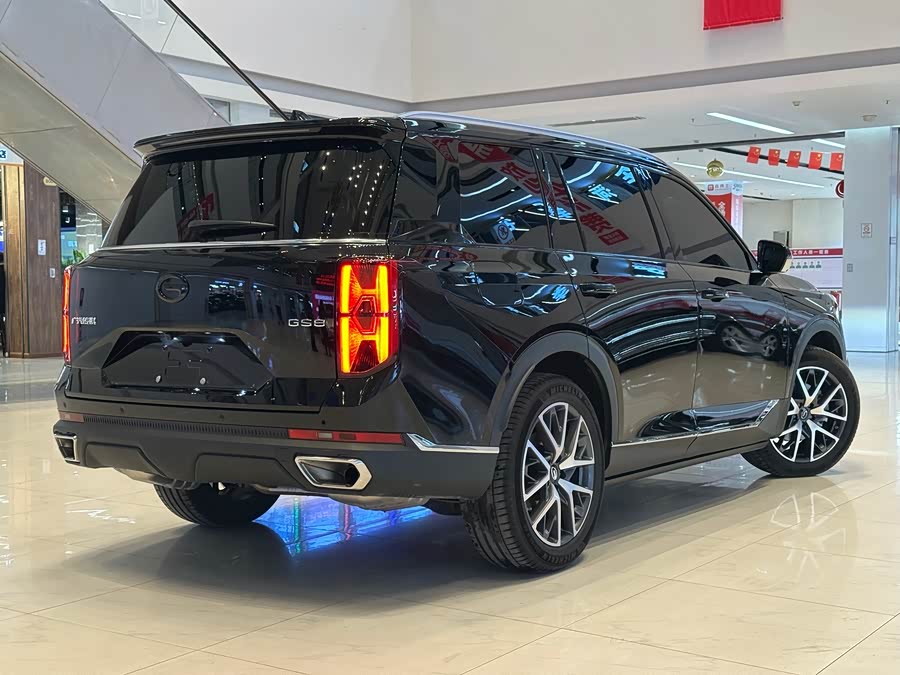 GAC GS8 2025 Leading Series 2.0TGDI Two-Wheel Drive Luxury Version 5-Seater - zdjęcie 5