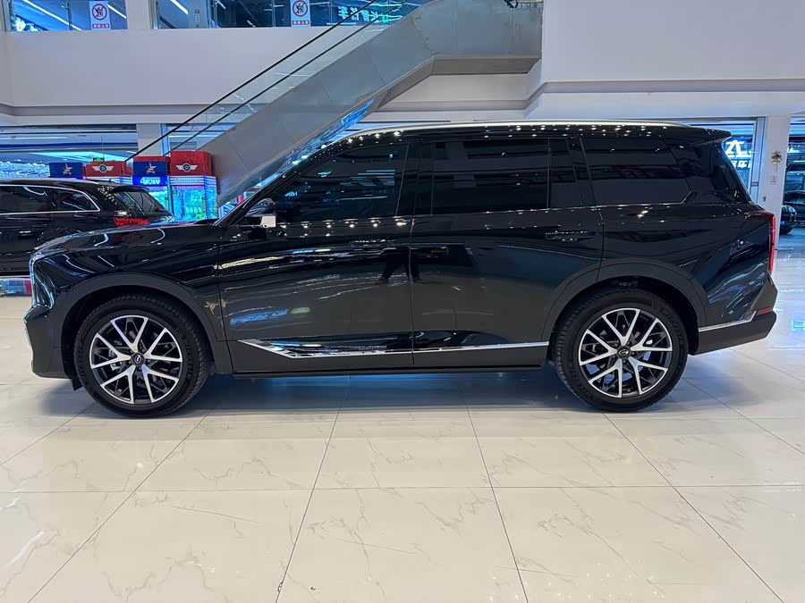 GAC GS8 2025 Leading Series 2.0TGDI Two-Wheel Drive Luxury Version 5-Seater - zdjęcie 7