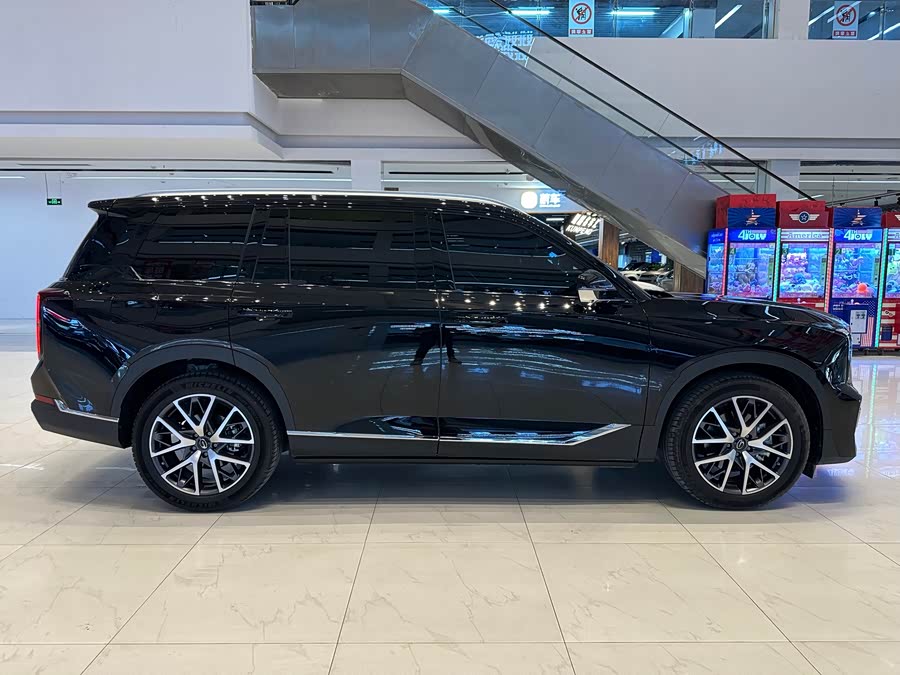 GAC GS8 2025 Leading Series 2.0TGDI Two-Wheel Drive Luxury Version 5-Seater - zdjęcie 9