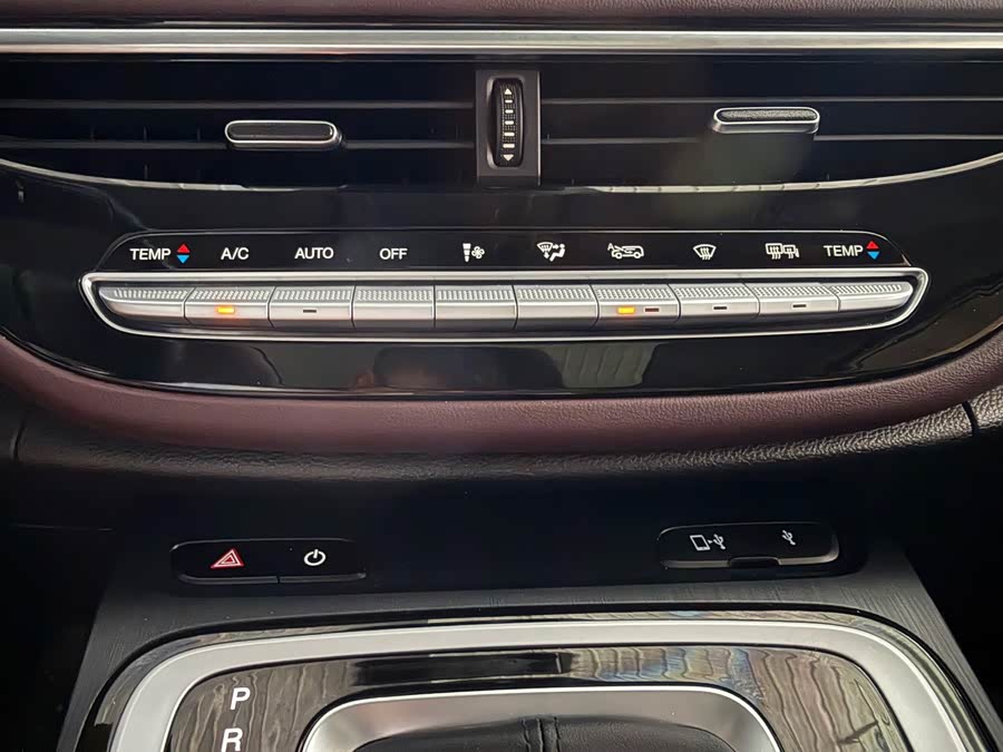 GAC M6 2021 PRO 270T DCT Premium Edition - zdjęcie 13