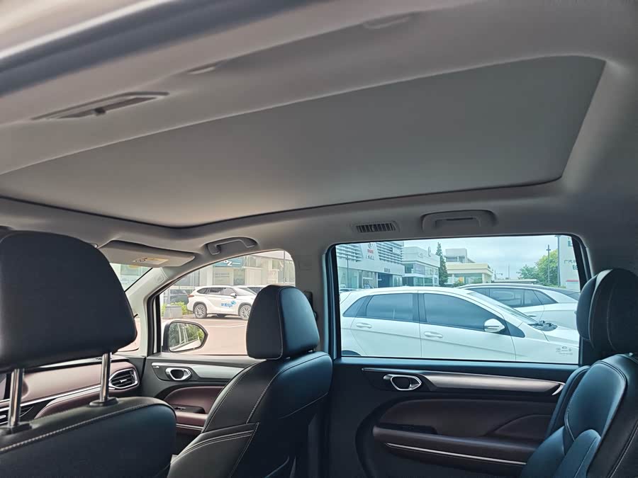 GAC M6 2023 PRO 270T DCT Luxury - zdjęcie 17