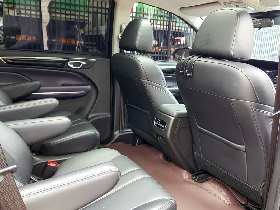 GAC M6 2024 MAX 270T 2WD Luxury - zdjęcie 13