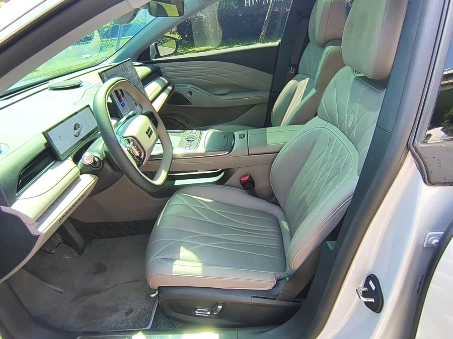 Galaxy Star 8 2025 130km EM-i Deluxe Edition - zdjęcie 13