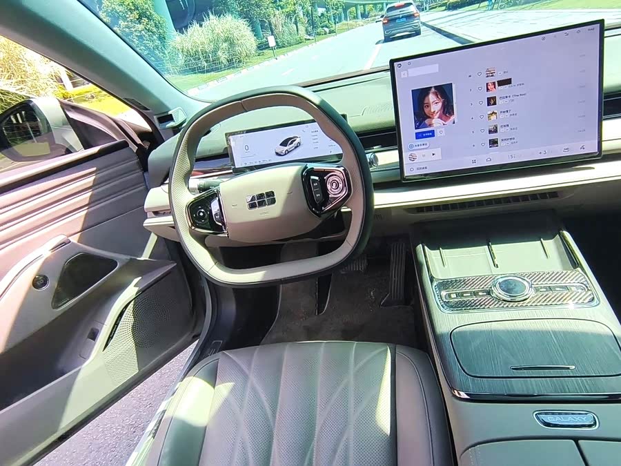 Galaxy Star 8 2025 130km EM-i Deluxe Edition - zdjęcie 14