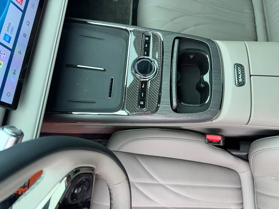 Galaxy Star 8 2025 130km EM-i Deluxe Edition - zdjęcie 10