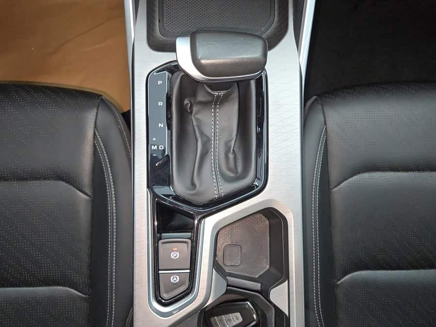 Geely 2022 4th Generation 1.5L CVT Premium - zdjęcie 16