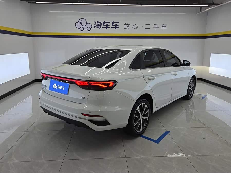 Geely 2022 4th Generation 1.5L CVT Premium - zdjęcie 3