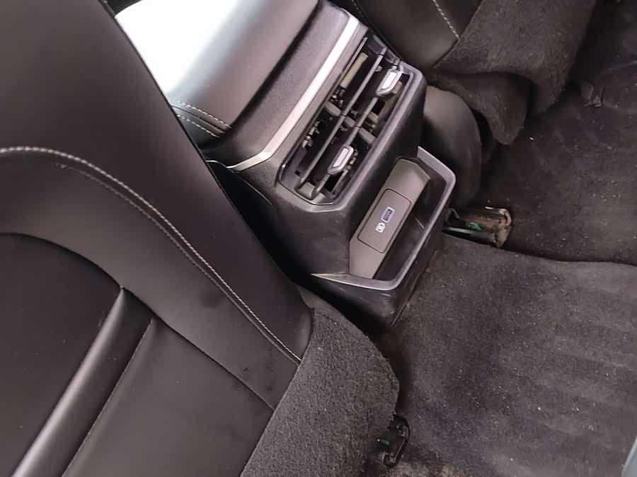 Geely 2023 4th Generation Champion Edition 1.5L CVT Premium - zdjęcie 13