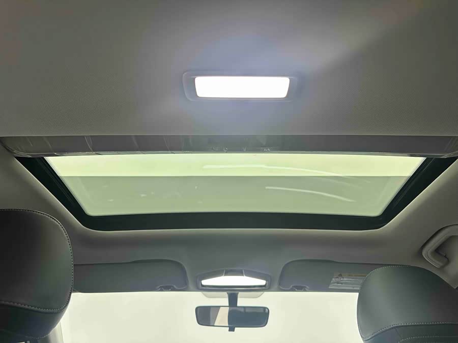 Geely 2023 4th Generation Champion Edition 1.5L CVT Premium - zdjęcie 14