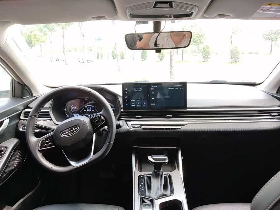 Geely 2023 4th Generation Champion Edition 1.5L CVT Premium - zdjęcie 15