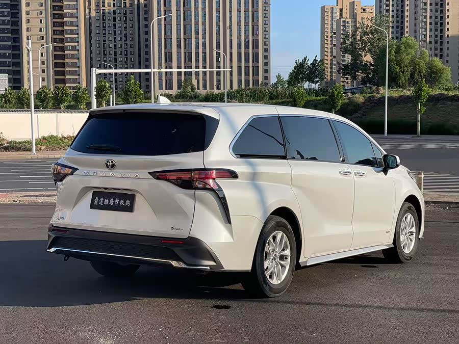 Greevia 2024 2.5L Hybrid Comfort Edition - zdjęcie 12