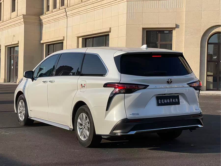 Greevia 2024 2.5L Hybrid Comfort Edition - zdjęcie 14
