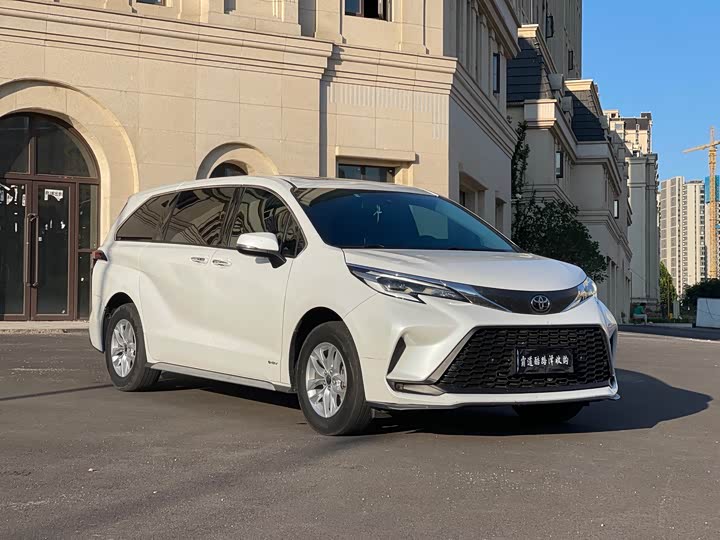Greevia 2024 2.5L Hybrid Comfort Edition - zdjęcie 19