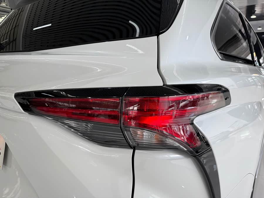 Greevia 2024 2.5L Hybrid Ultra - zdjęcie 11