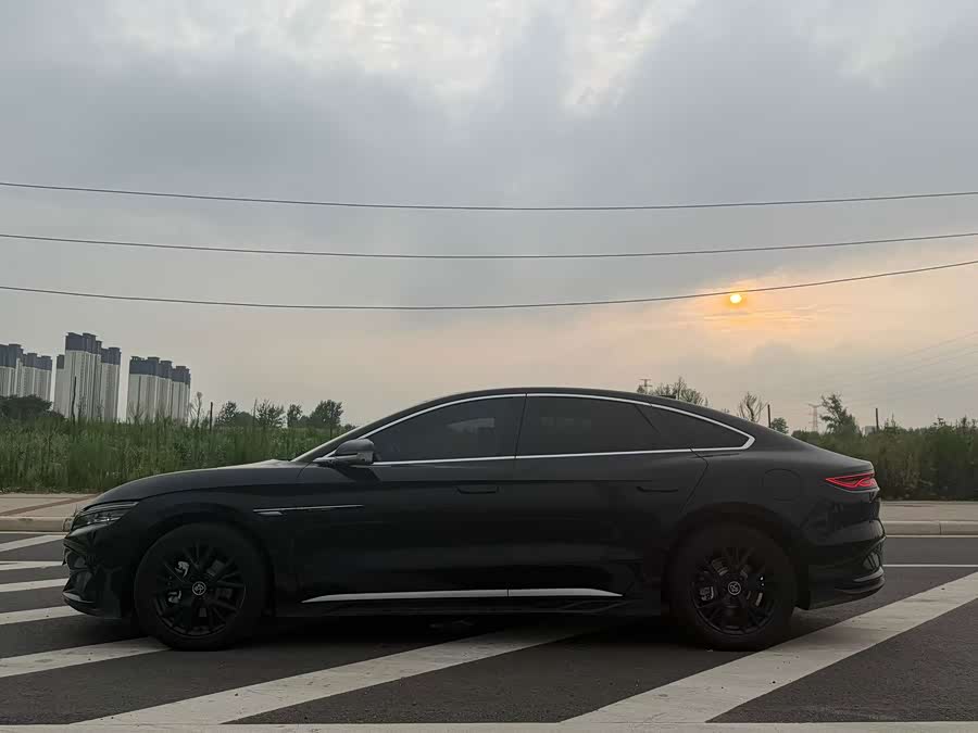 Han 2025 DM-i 125KM Elite - zdjęcie 8