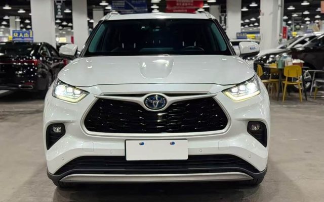 Highlander 2022 2.5L 4WD Luxury 7-Seater