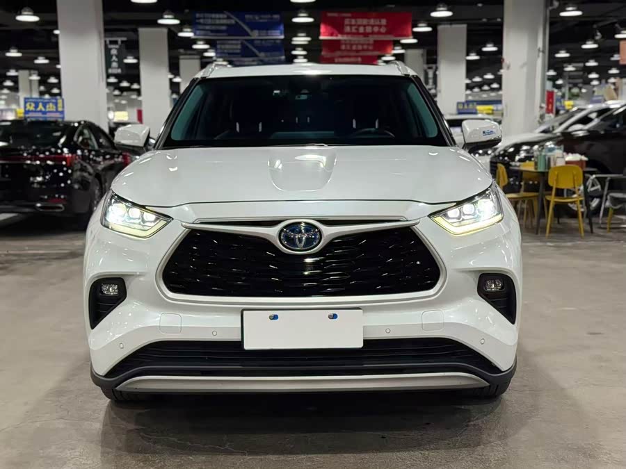 Highlander 2022 2.5L 4WD Luxury 7-Seater