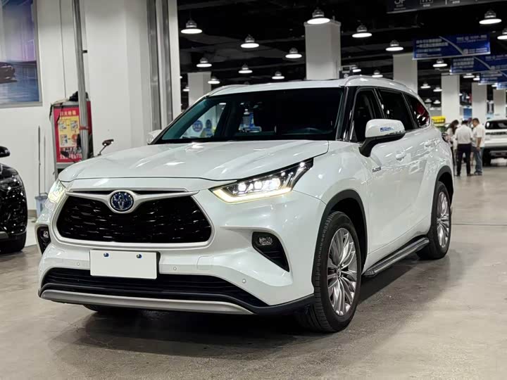 Highlander 2022 2.5L 4WD Luxury 7-Seater - zdjęcie 11