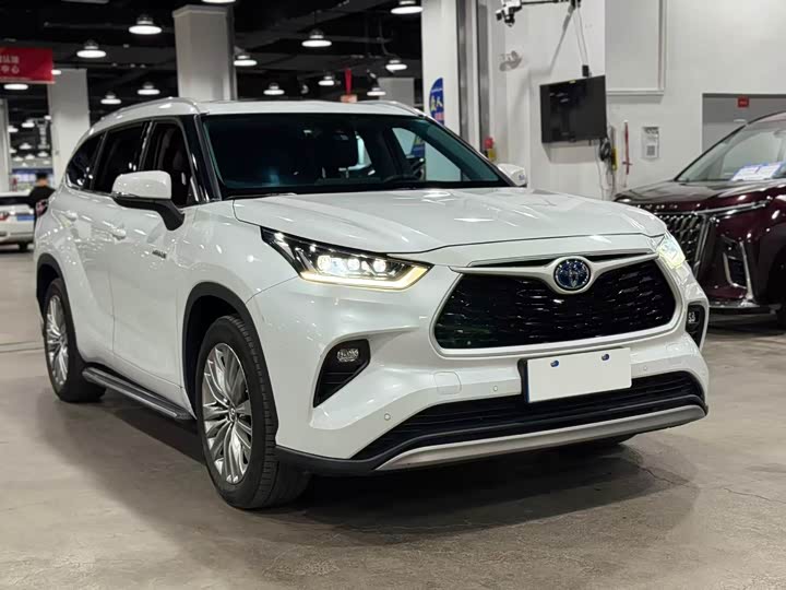 Highlander 2022 2.5L 4WD Luxury 7-Seater - zdjęcie 12