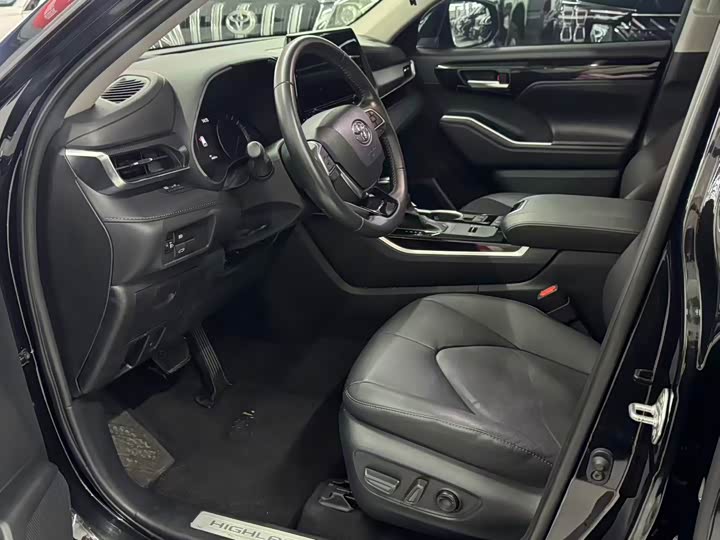 Highlander 2023 2.5L Intelligent Electric Hybrid Four-Wheel Drive Deluxe Edition 7-Seater - zdjęcie 19