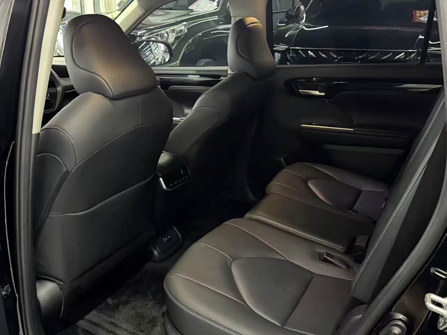 Highlander 2023 2.5L Intelligent Electric Hybrid Four-Wheel Drive Deluxe Edition 7-Seater - zdjęcie 5