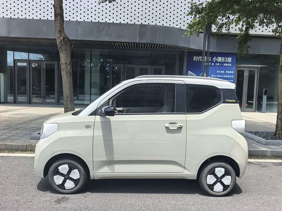 Hongguang MINIEV 2024 Third Generation 215km Advanced Version - zdjęcie 5