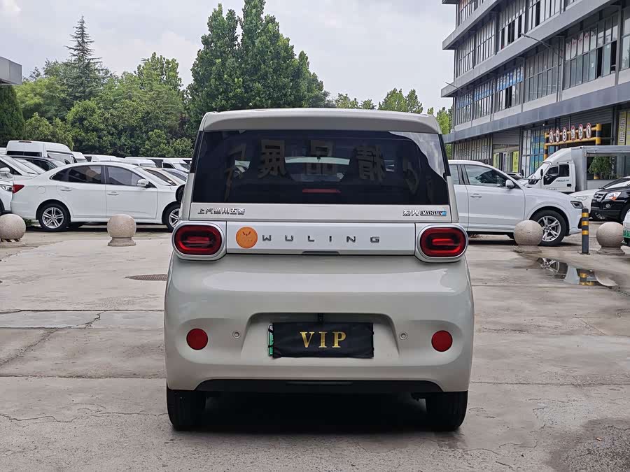 Hongguang MINIEV 2024 Third Generation 215km Youth Edition - zdjęcie 5
