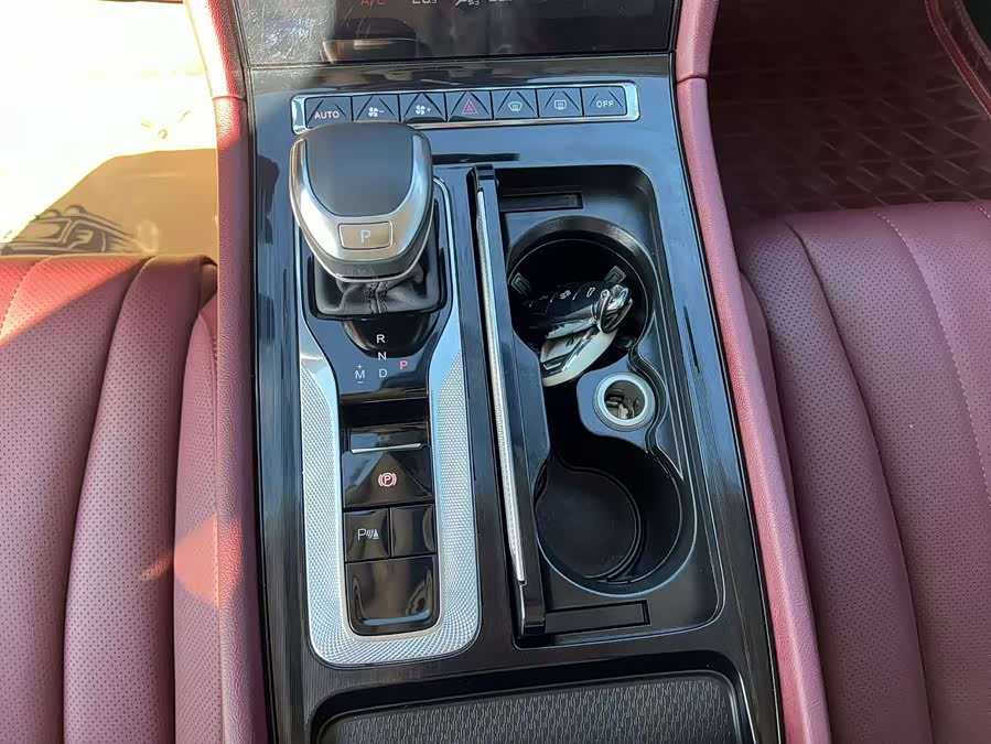 Hongqi H5 2023 1.5T DCT Intelligent Connected Edition - zdjęcie 12