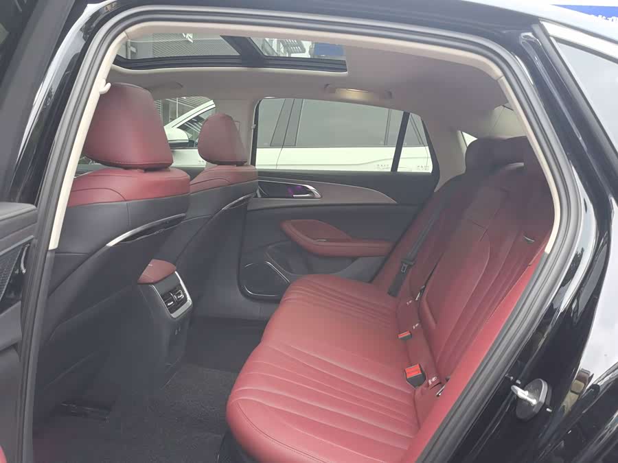 Hongqi H5 2023 1.5T HEV Intelligent Flagship Version - zdjęcie 8
