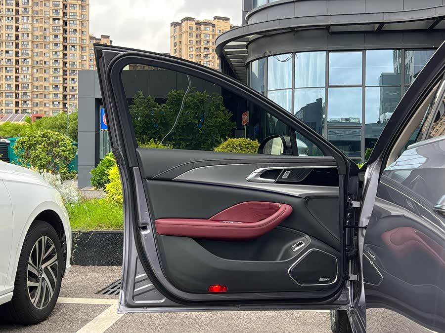 Hongqi H5 2023 2.0T Auto Intelligent Connectivity Flagship - zdjęcie 20
