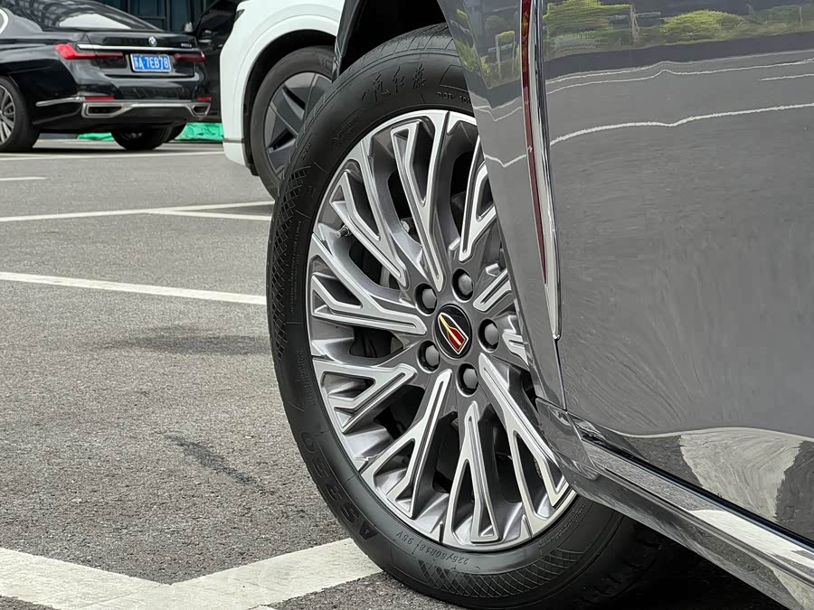Hongqi H5 2023 2.0T Auto Intelligent Connectivity Flagship - zdjęcie 5