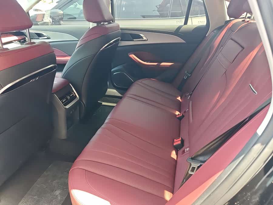 Hongqi H5 2024 1.5T DCT Intelligent Flag Joy Version - zdjęcie 11