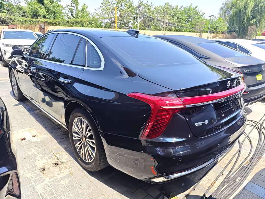 Hongqi H5 2024 1.5T DCT Intelligent Flag Joy Version - zdjęcie 15