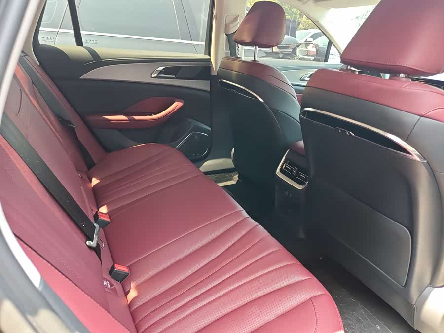 Hongqi H5 2024 1.5T DCT Intelligent Flag Joy Version - zdjęcie 10