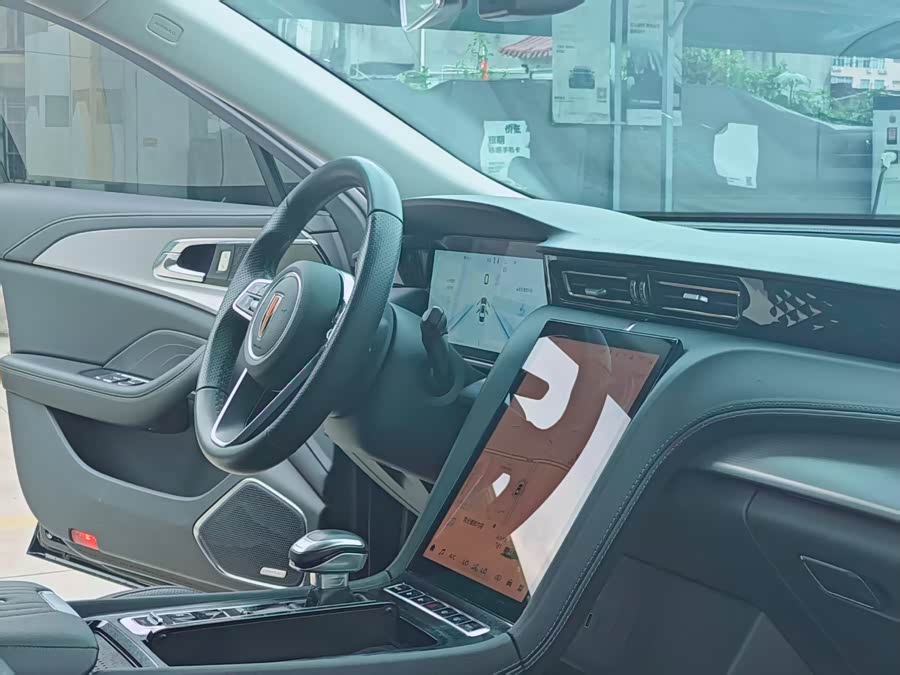 Hongqi H5 2024 2.0T Automatic Intelligent Connected Flag Enjoy Edition - zdjęcie 15
