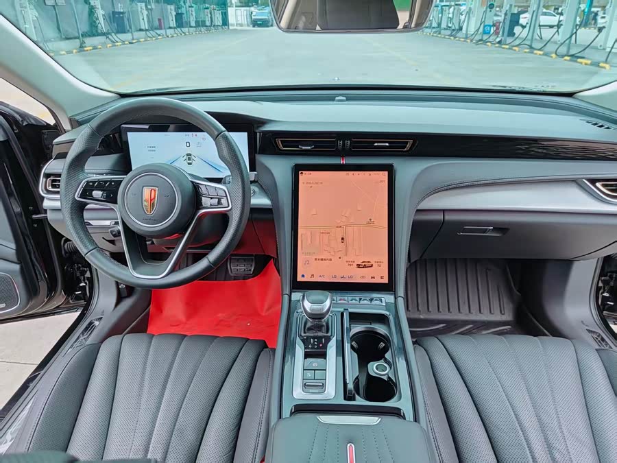 Hongqi H5 2024 2.0T Automatic Intelligent Connected Flag Enjoy Edition - zdjęcie 16