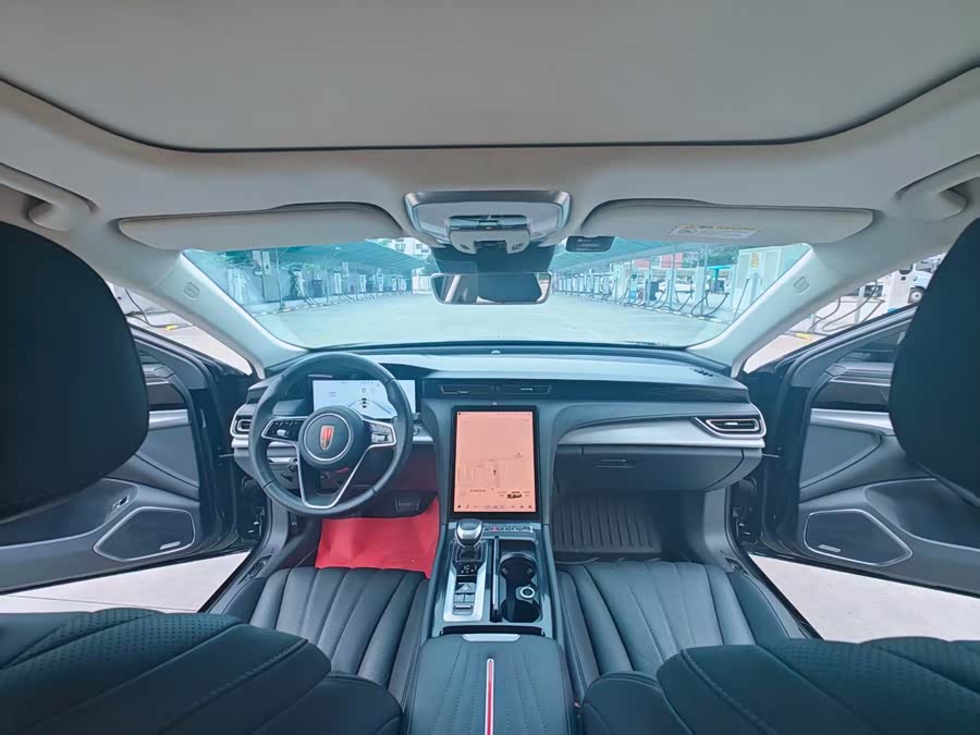 Hongqi H5 2024 2.0T Automatic Intelligent Connected Flag Enjoy Edition - zdjęcie 17