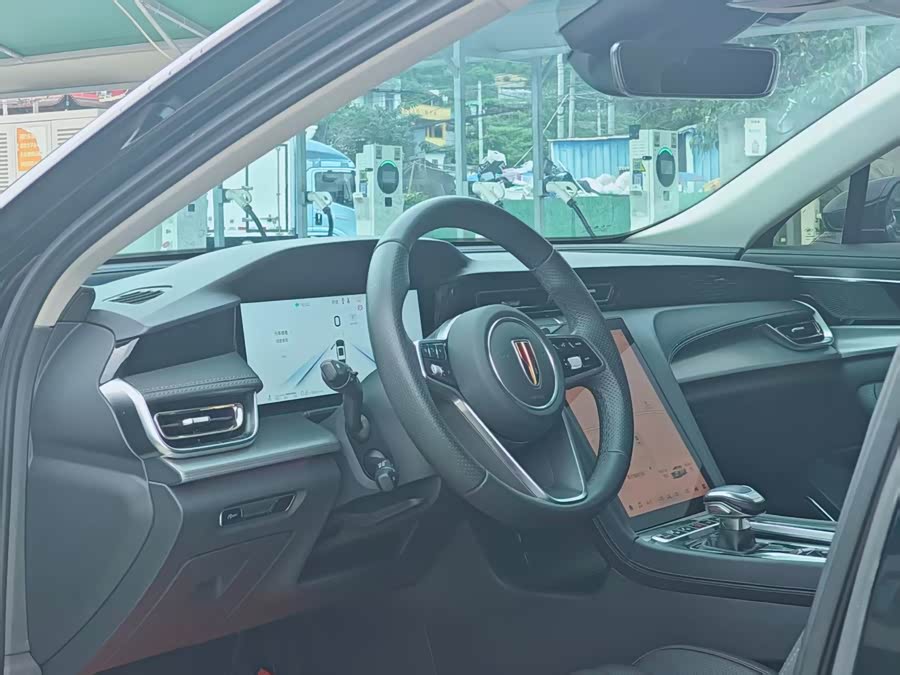 Hongqi H5 2024 2.0T Automatic Intelligent Connected Flag Enjoy Edition - zdjęcie 10