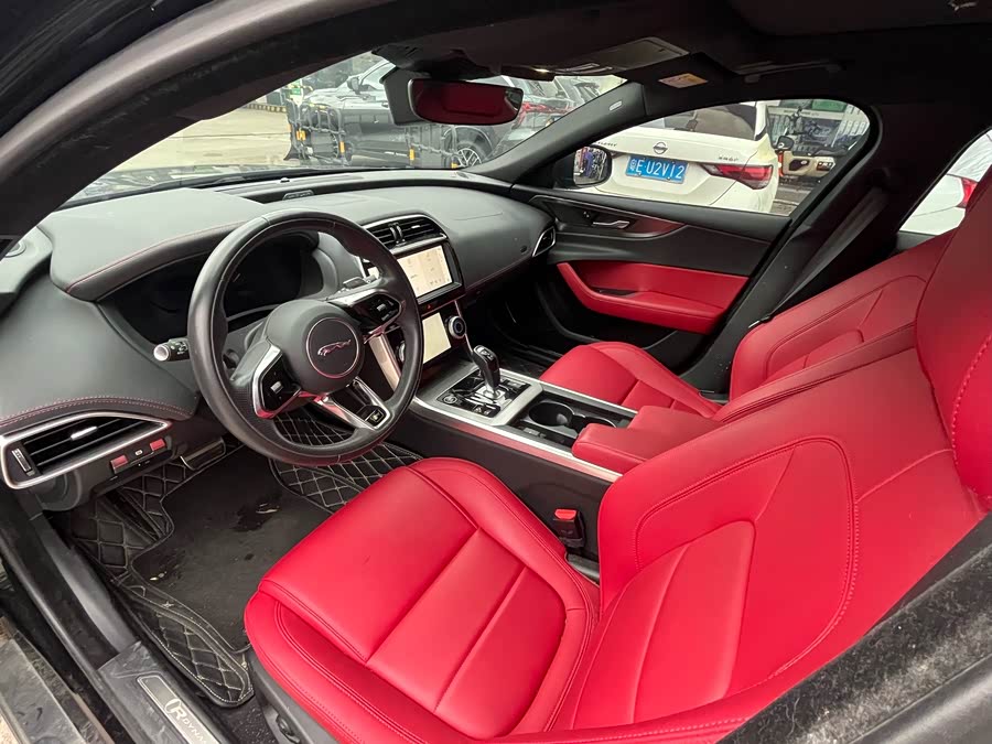 Jaguar XEL 2023 2.0T 250PS R-DYNAMIC S Entry Sports Edition - zdjęcie 11