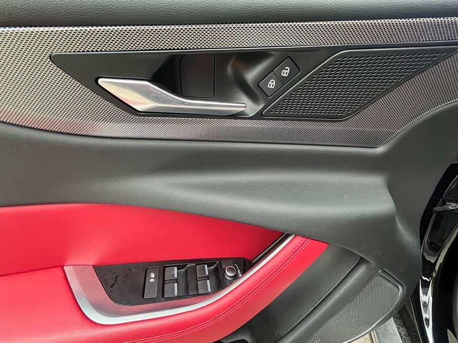 Jaguar XEL 2023 2.0T 250PS R-DYNAMIC S Entry Sports Edition - zdjęcie 13