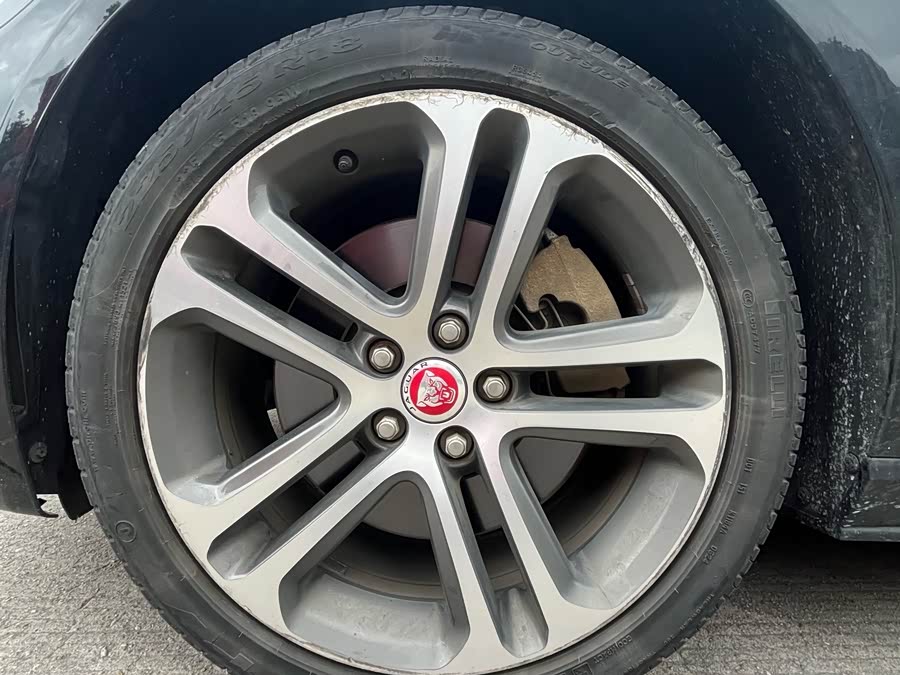 Jaguar XEL 2023 2.0T 250PS R-DYNAMIC S Entry Sports Edition - zdjęcie 9
