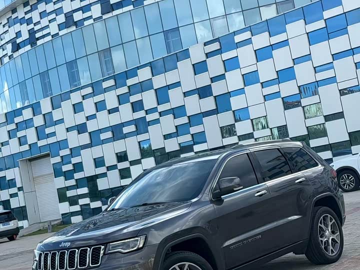 Jeep Grand Cherokee 2021 3.0L 80th Anniversary Edition - zdjęcie 20