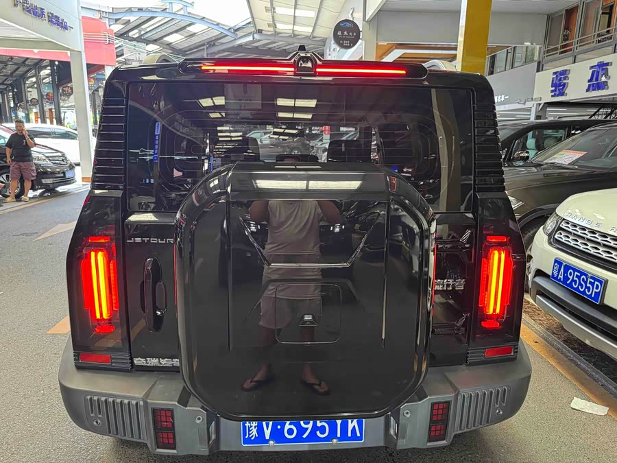 Jietu Traveler 2023 1.5T Two-Wheel Drive Discovery PRO - zdjęcie 11
