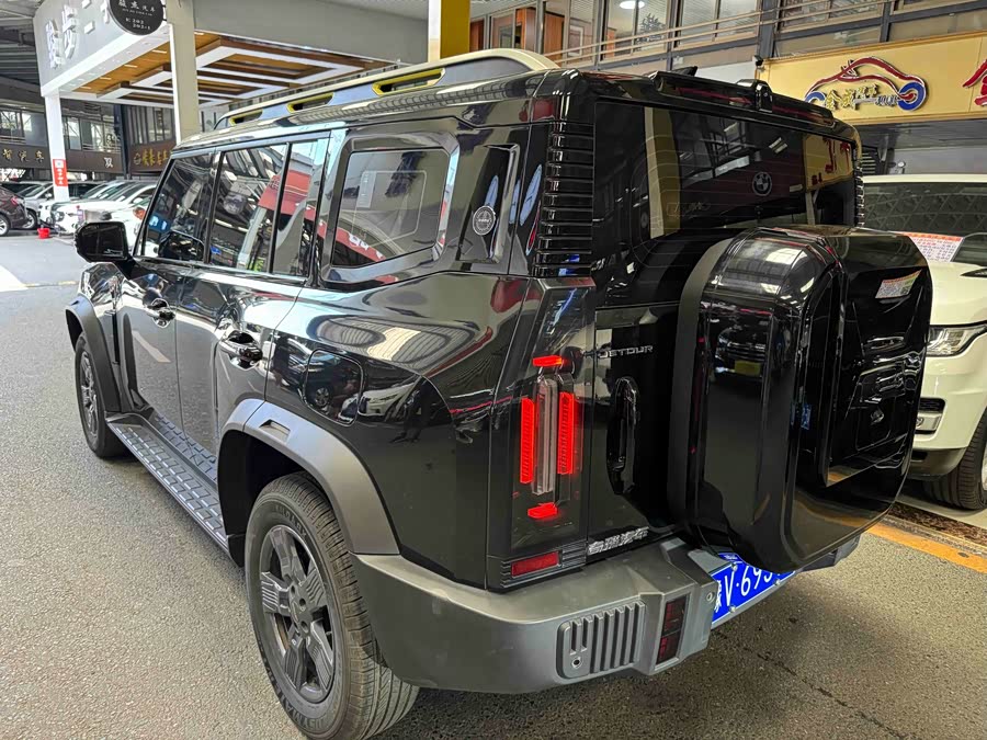 Jietu Traveler 2023 1.5T Two-Wheel Drive Discovery PRO - zdjęcie 10